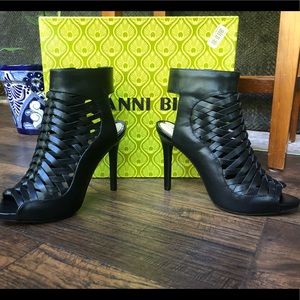 Gianni Bini Rigby heels, 6.5